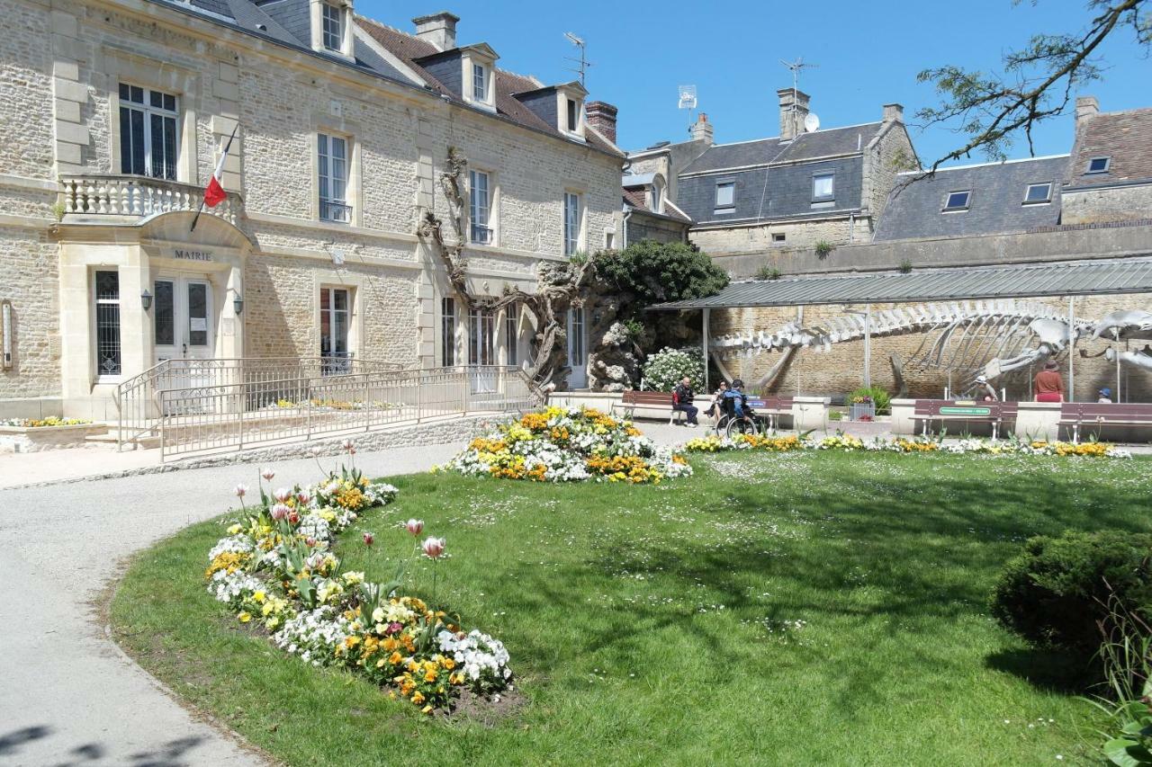 50 M2 De Charme Au Coeur Des Plaisirs De La Cote Apartment Luc-sur-Mer Exterior photo